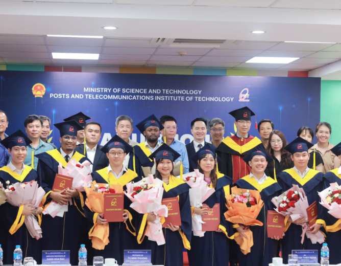 PTIT trao bằng Thạc Sĩ chương trình Khoa học máy tính giảng dạy bằng tiếng Anh (VMCS) – Khóa 2023