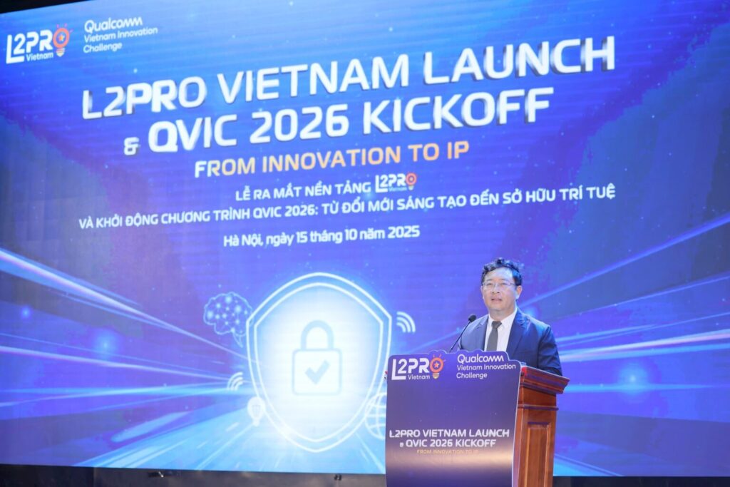 Mr. Pham Hong Quat, Director General of the Department of Startup and Technology Enterprises under the Ministry of Science and Technology, speaks at the launch ceremony of QVIC 2026.