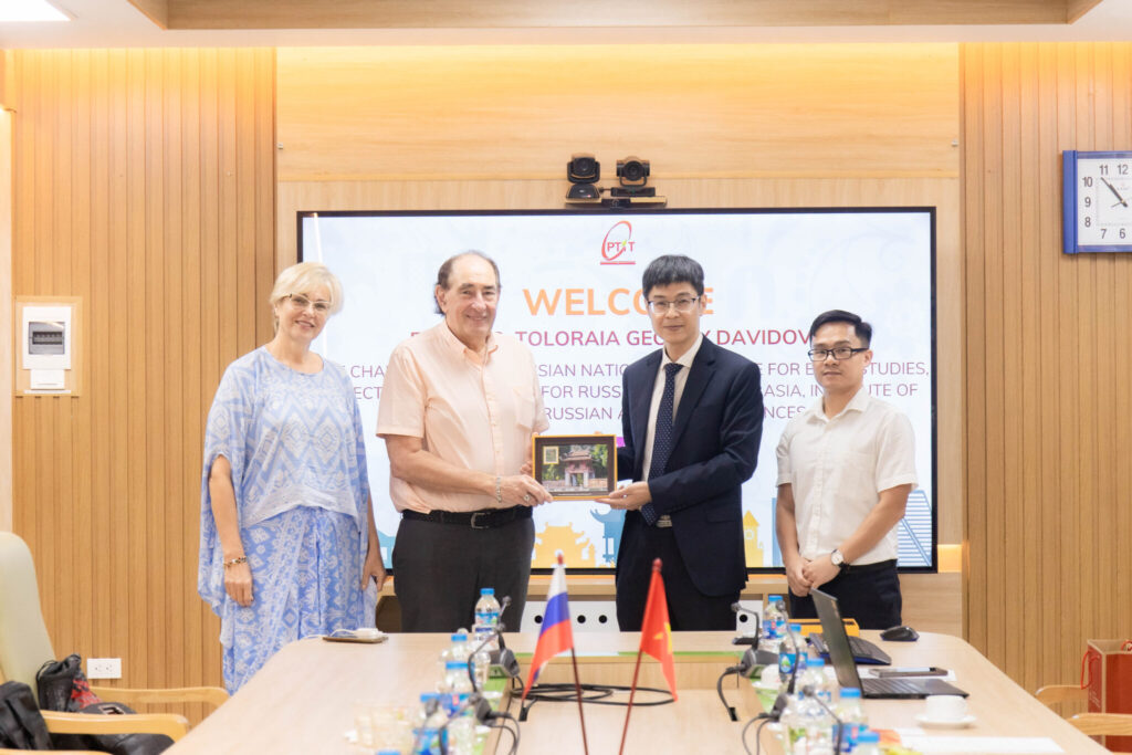 Prof. Dr. Tu Minh Phuong, Chairman of PTIT’s Council, received the working delegation from the BRICS Research Committee of the Russian Federation.