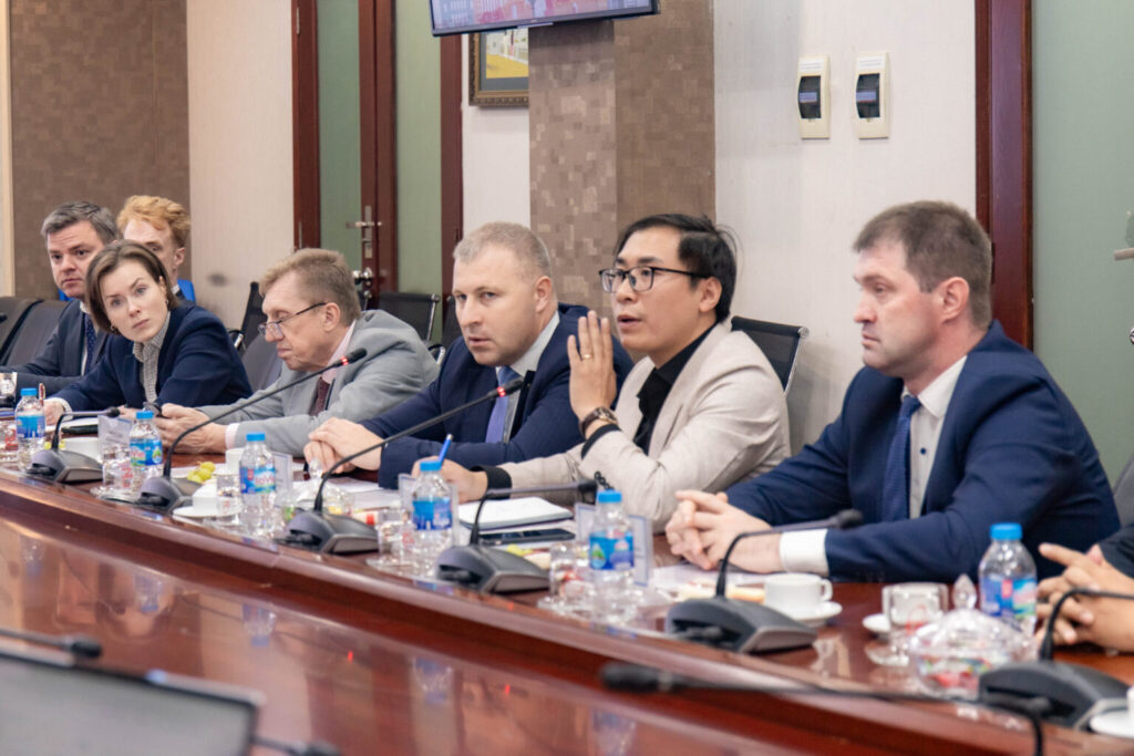 Representatives from Bonch-Bruevich University Present Cooperation Proposals During the Working Session.