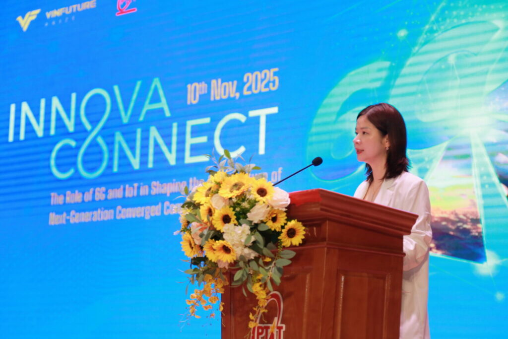 Dr. Thai-Ha Le, Managing Director of the VinFuture Foundation, delivering a speech at the event.