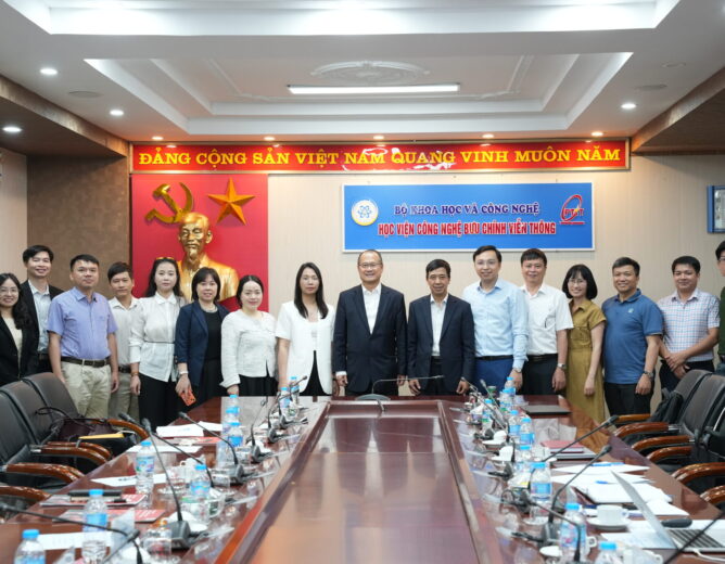 PTIT thúc đẩy hợp tác với Tập đoàn Sunwah trong lĩnh vực UAV, logistics, AI và đổi mới sáng tạo