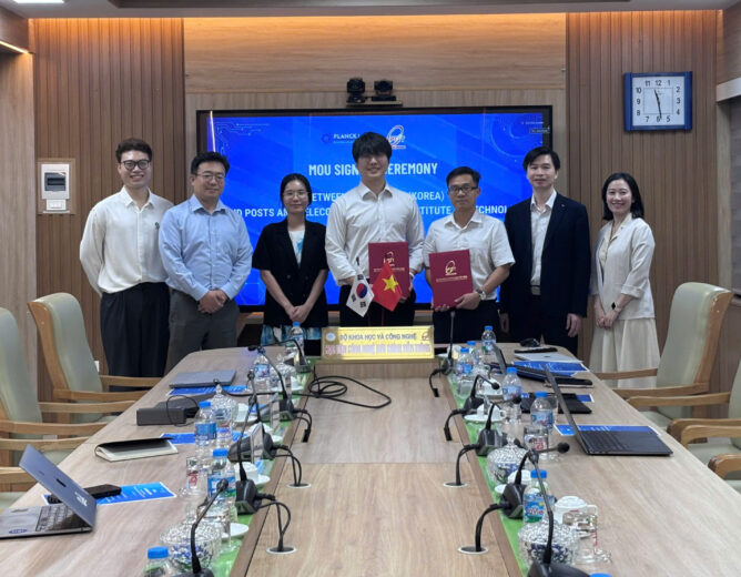 PTIT ký kết Biên bản ghi nhớ hợp tác với Planck Lab (Hàn Quốc), thúc đẩy đào tạo và nghiên cứu công nghệ bán dẫn