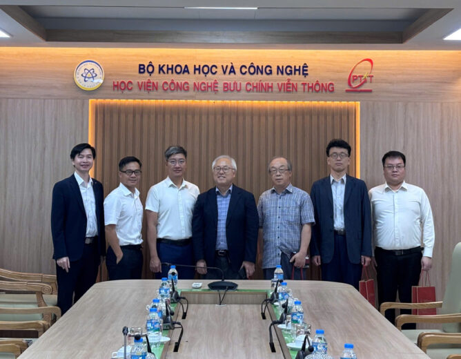 PTIT làm việc với KCCI và các giáo sư Hàn Quốc, thúc đẩy triển khai chương trình đào tạo nhân lực công nghệ chất lượng cao