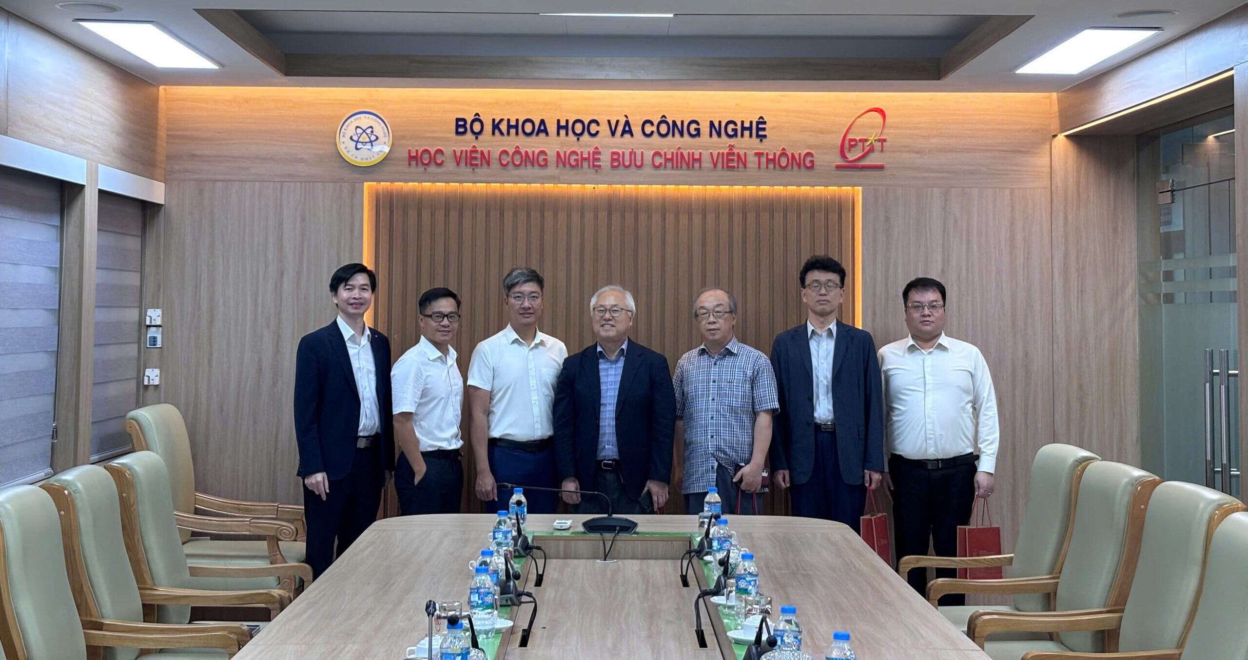PTIT làm việc với KCCI và các giáo sư Hàn Quốc, thúc đẩy triển khai chương trình đào tạo nhân lực công nghệ chất lượng cao