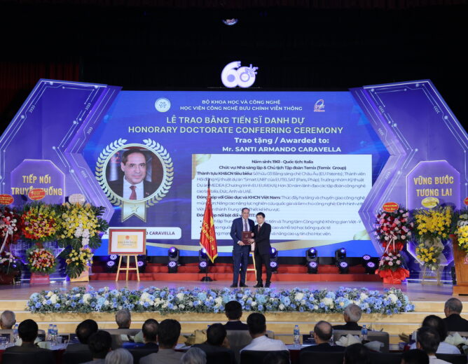 Học viện Công nghệ Bưu chính Viễn thông trao bằng Tiến sĩ danh dự cho Chủ tịch Tập đoàn Temix Armando Caravella