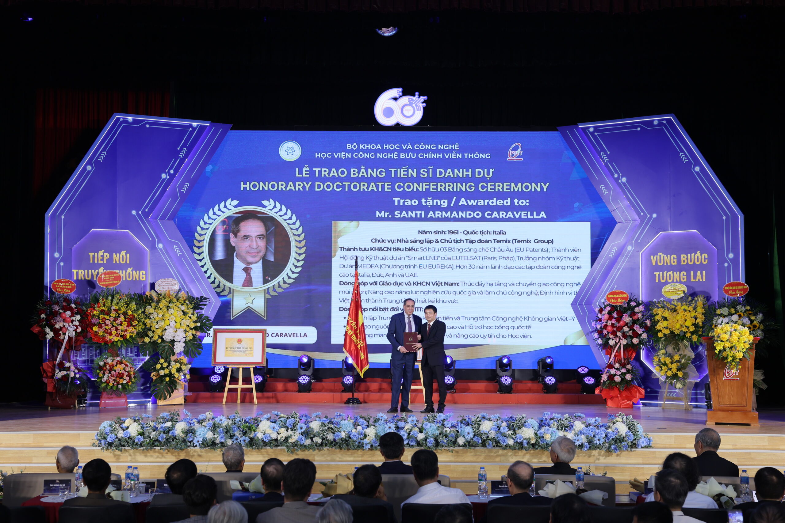 Học viện Công nghệ Bưu chính Viễn thông trao bằng Tiến sĩ danh dự cho Chủ tịch Tập đoàn Temix Armando Caravella